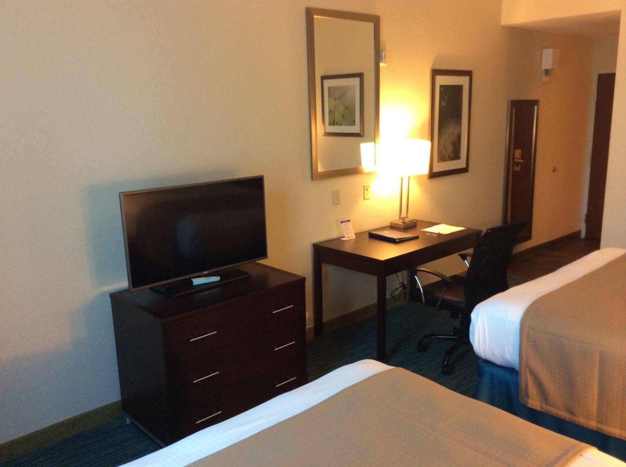 Best Western Wesley Chapel Esterno foto
